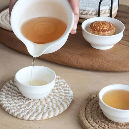 8Pcs Non-Woven Heat Resistant Non-Slip Cup Coasters Set with Iron Frame