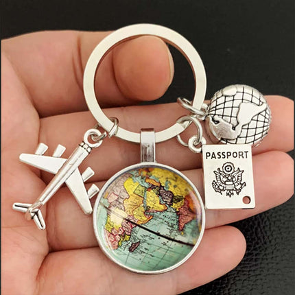 World Traveler Keyring – Souvenir Charm Collection for Luggage, Ideal Gift for Wanderers