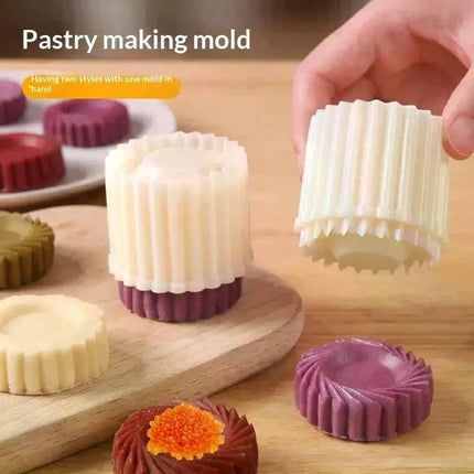 2Pcs Creative Double-Ended 2-in-1 Pastry Mold Baking Tool
